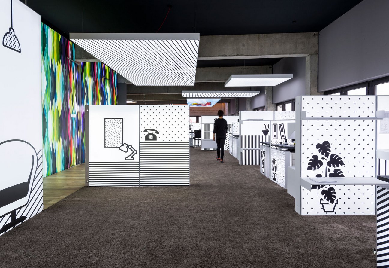 LED exhibition wall as room divider LED exhibition wall as room divider